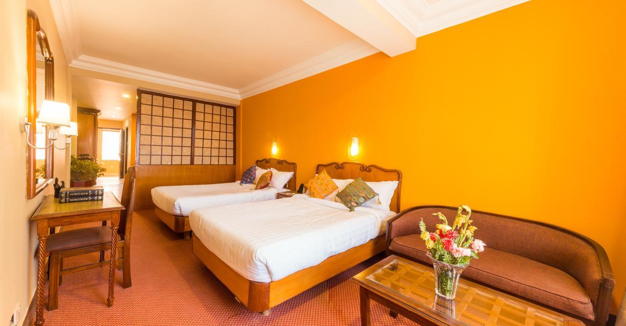 Little Nepal Inn Катманду Екстер'єр фото